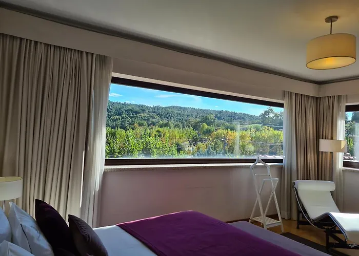 מלון Quinta De Santo Estevao Rural 4*