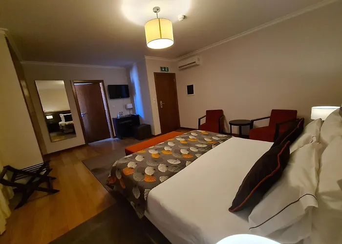 Quinta De Santo Estevao Rural 4* אגיאר דה ביירה